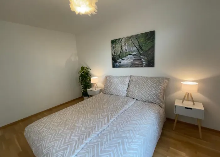 Appartamento Modern Trendy With Balcony & Free Parking *