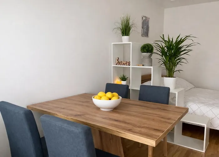 Modern Trendy With Balcony & Free Parking Vienna