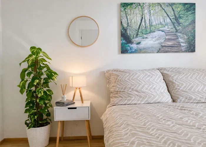 Modern Trendy With Balcony & Free Parking * Vienna